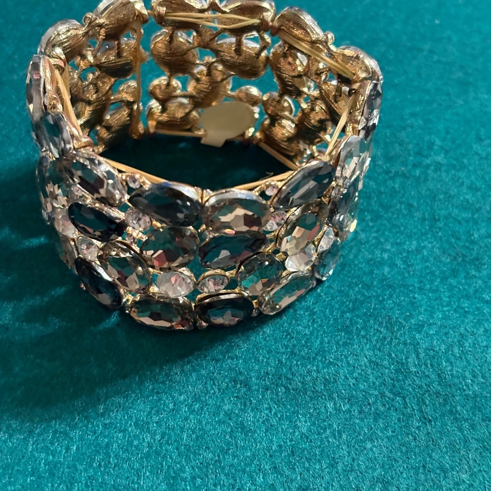 Elegant Gold and Silver Women's Bracelet